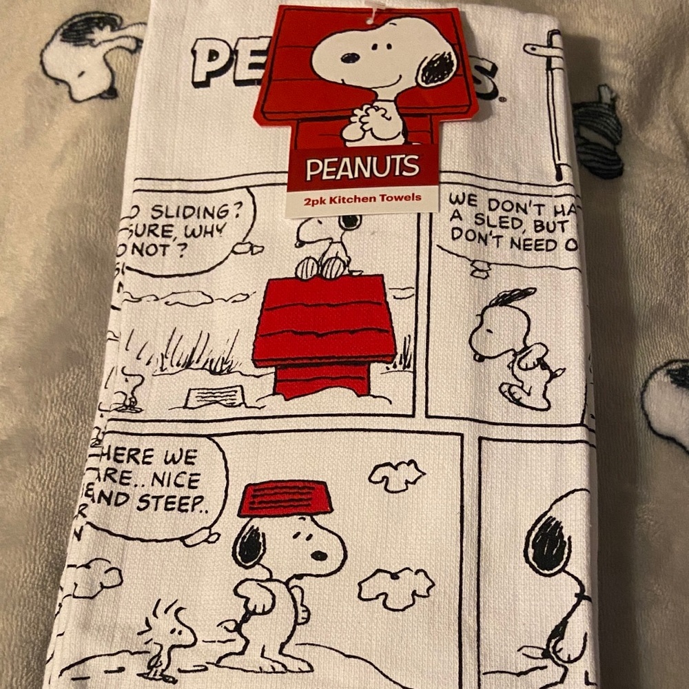 Peanuts Snoopy "By Schulz" Kitchen Towels